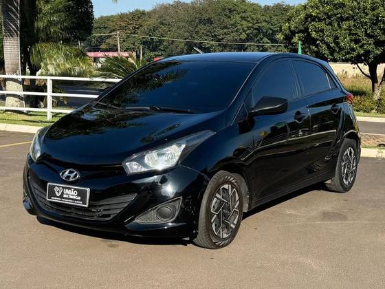 HYUNDAI HB20 1.0 COMFORT 12V FLEX 4P MANUAL HYUNDAI HB20 1.0 COMFORT 12V FLEX 4P MANUAL